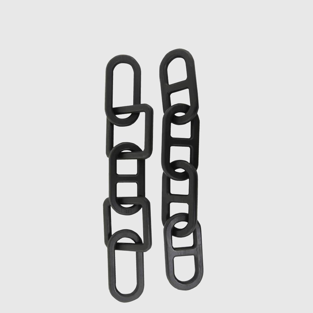 Escultura de Cadena de Madera Negra